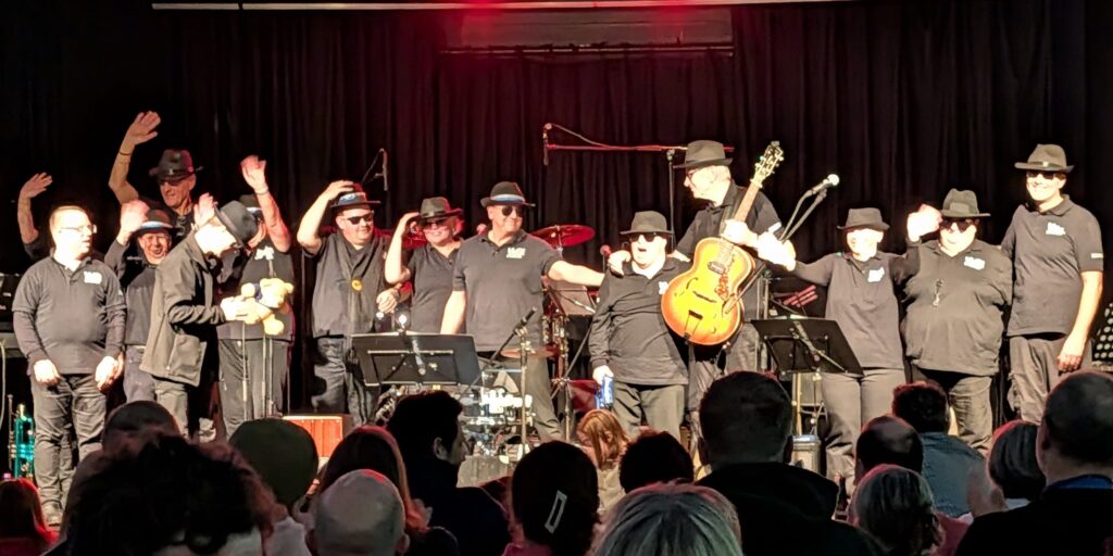 inklusive Band spielt für die CBS